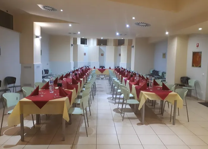 Casa Per Ferie Sant'anna 招待所 马泰拉