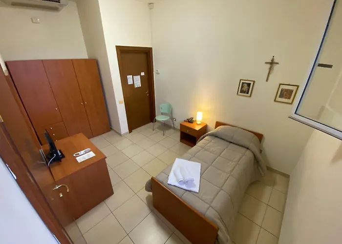 Casa Per Ferie Sant'anna 招待所 3*